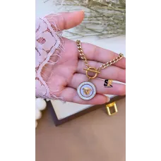 سلسلة فيرزاتشي أبيض بقفل مسمار - سيلك إسباركل